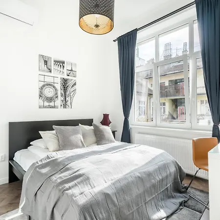 Bpr Sirius With A/c Appartement *