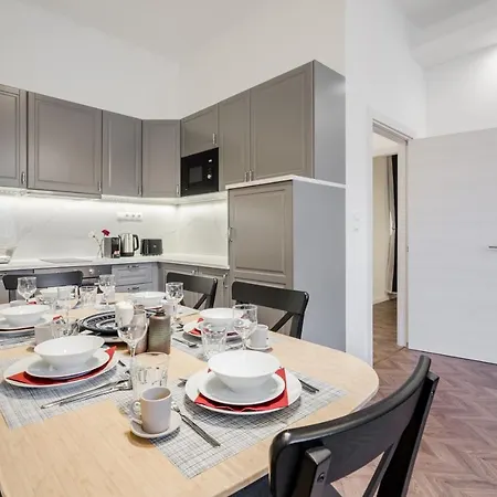 Bpr Sirius With A/c Appartement