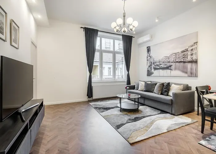 Bpr Sirius With A/c شقة