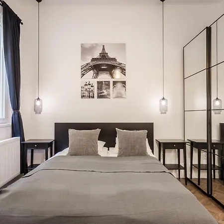 Bpr Sirius With A/c Budapest